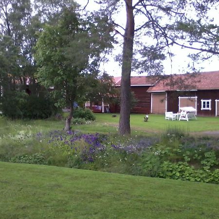Draenggardens Stuga Pa Genuin Raettviksgard Boda  Ngoại thất bức ảnh